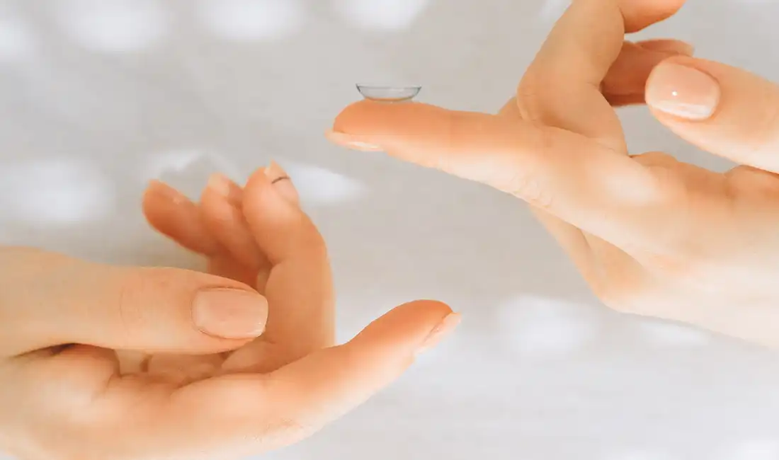 De jonge contactlensdrager vraagt om meer